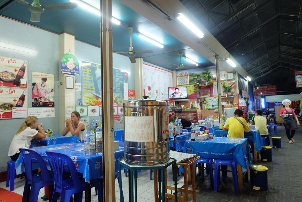 Top Best Hostel Chiangmai 치앙마이 외부 사진