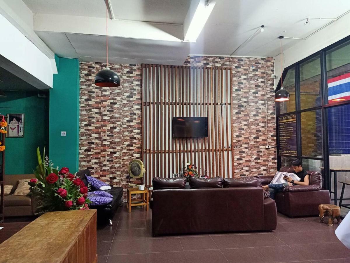 Top Best Hostel Chiangmai 치앙마이 외부 사진